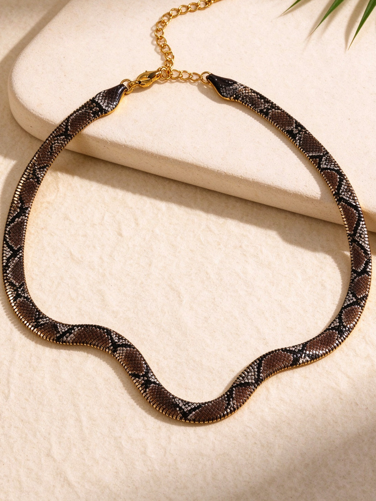 🎄 Offerta speciale di Natale 🔥 Più di 50K vendite! 🐍✨ Collana a catena con motivo geometrico a serpente vintage, audace e vistosa per collarbone