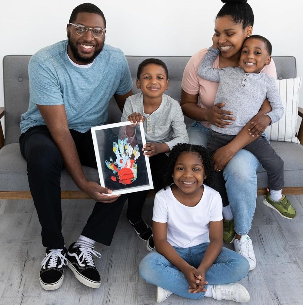 ⏳Limited-time 50% off⏰Family handprint set🎨 DIY Family Memorial Gift Kit, Acrylic Board,🖐️Colorful Paints, Holds Up to 4 Handprints