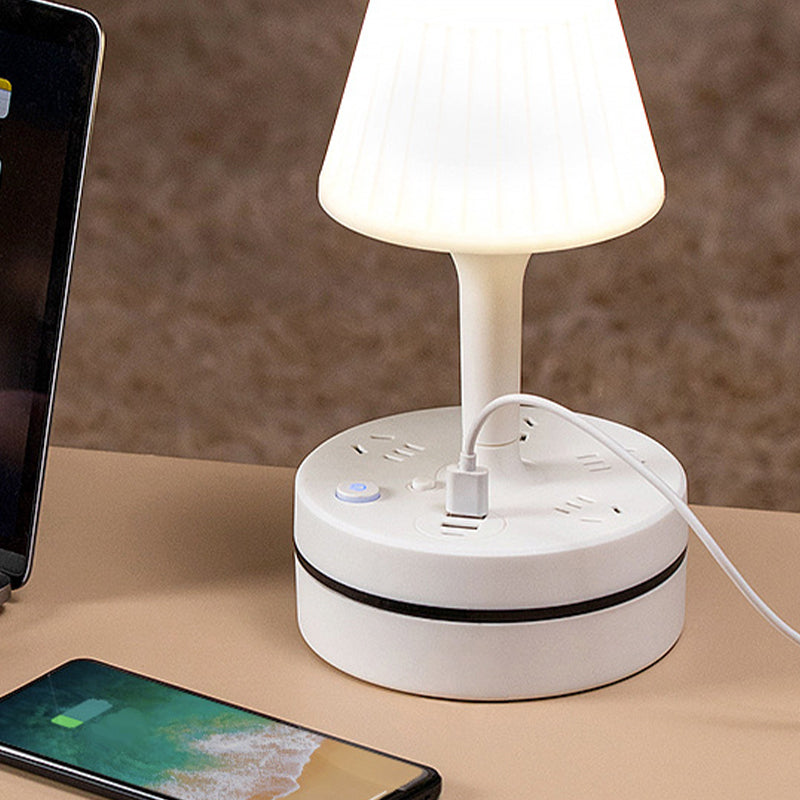 💡 Lampada da comodino con prese AC e porte USB