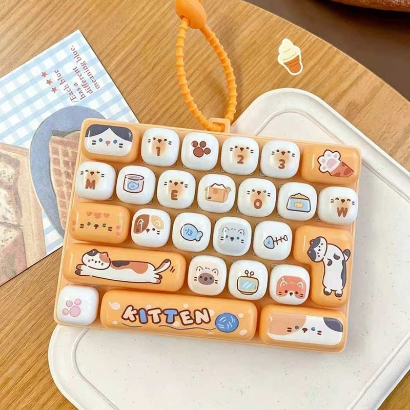 ⌨️ Portachiavi Antistress a Forma di Tasto di Tastiera – Cute Fidget Toy da Premere e Rilassare ✨