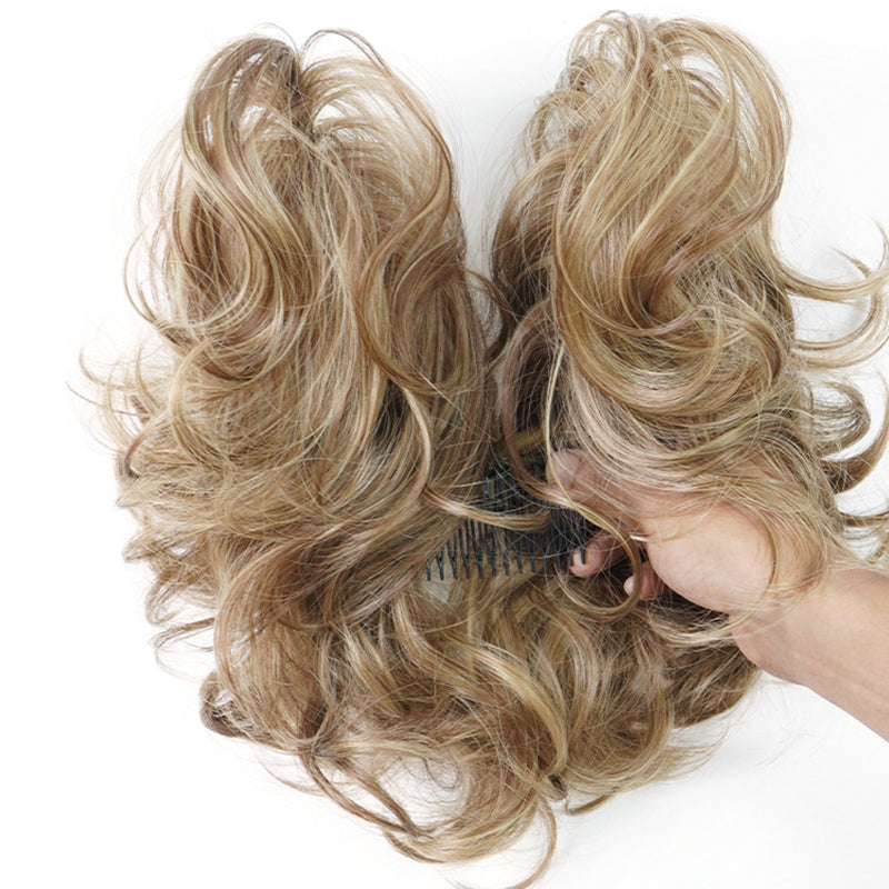 ✨ Accessorio chignon spettinato con pettine laterale – Dì Addio alle acconciature noiose e complicate! 🚫 Montaggio rapido, fissaggio sicuro, stile versatile, fibra resistente al calore 💇‍♀️